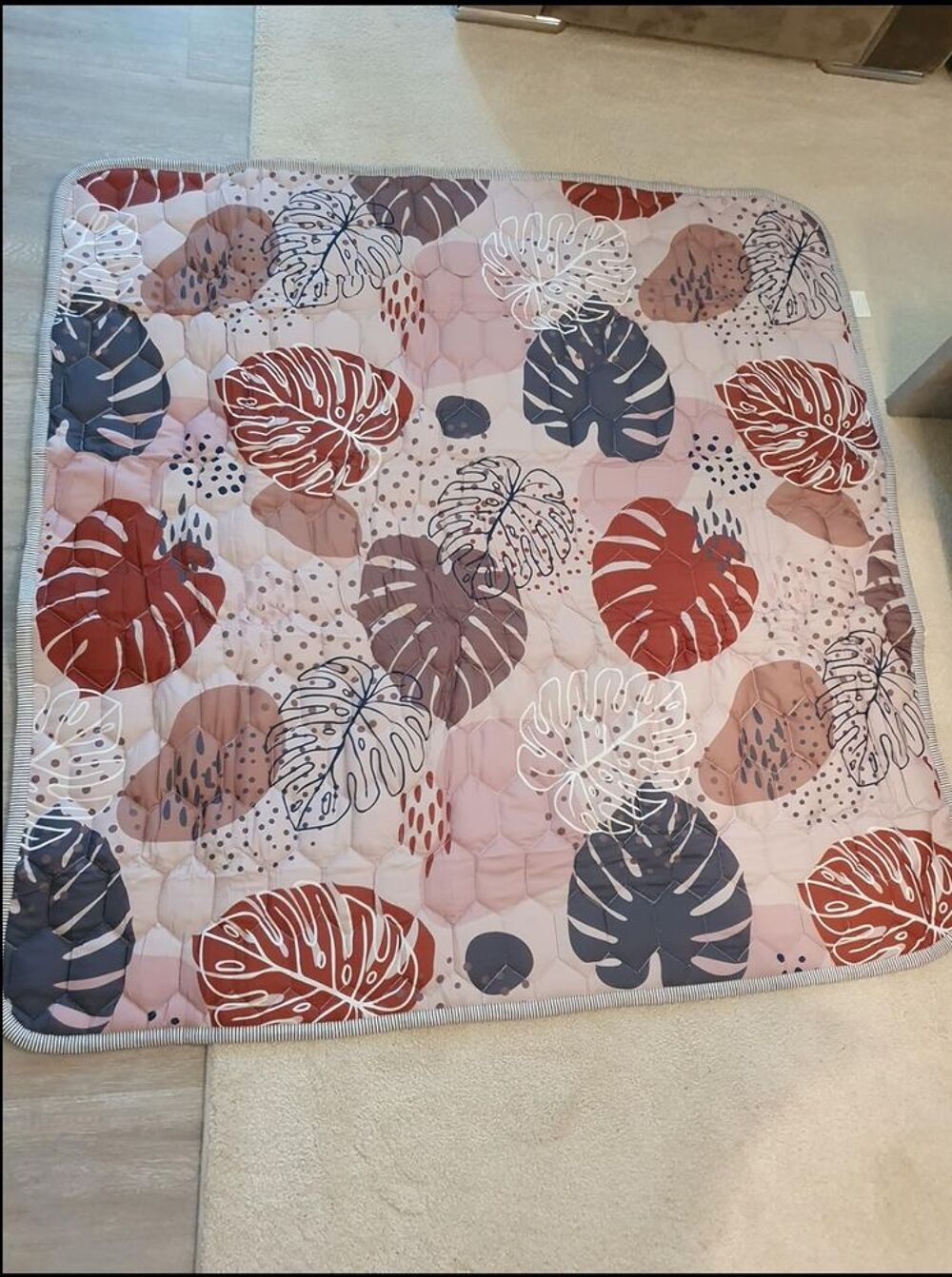Tapis de jeux b&eacute;b&eacute; Puériculture