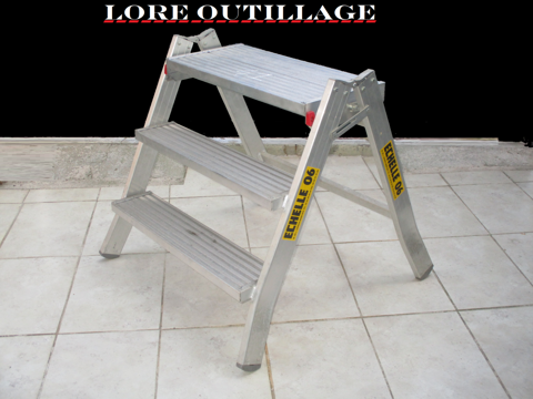 Escabeau alu large 70 cm 130 Cagnes-sur-Mer (06)