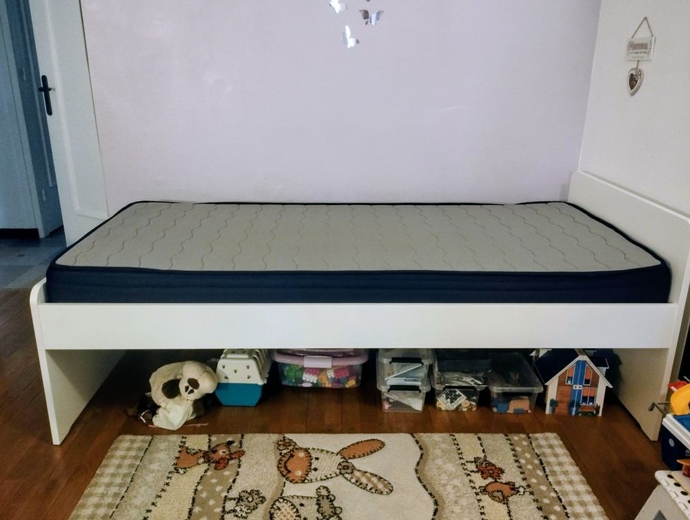 Lit enfant 90x200 avec sommier et matelas Mobilier enfants