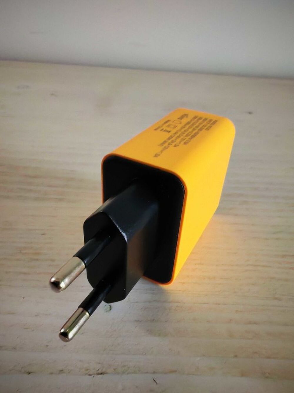 chargeur rapide multicables USB Téléphones et tablettes