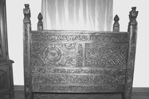 meuble venant d'INDE tr�s bob �tat  
2950 Pierrefeu-du-Var (83)