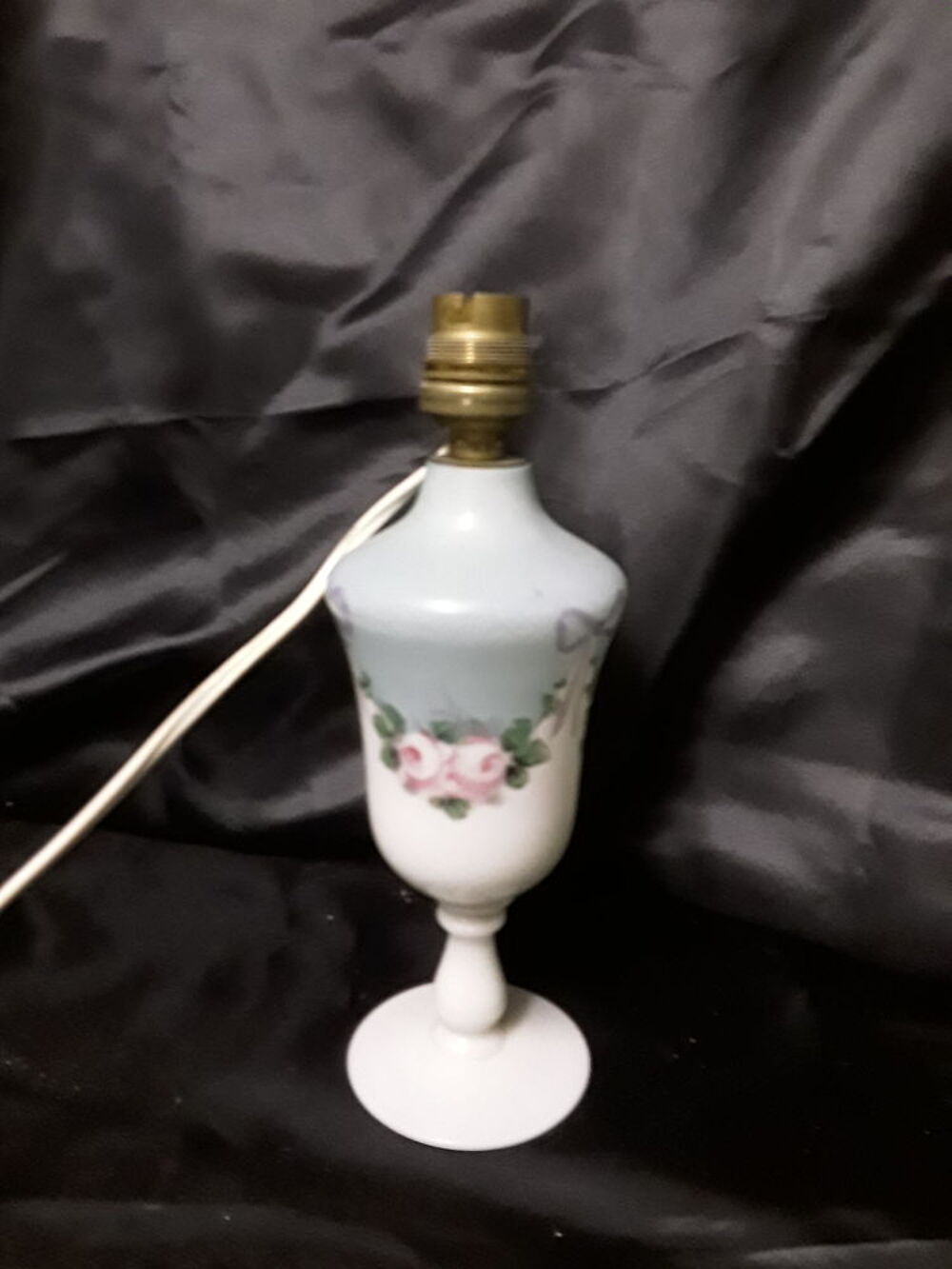 LAMPE DE STYLE ROMANTIQUE Décoration