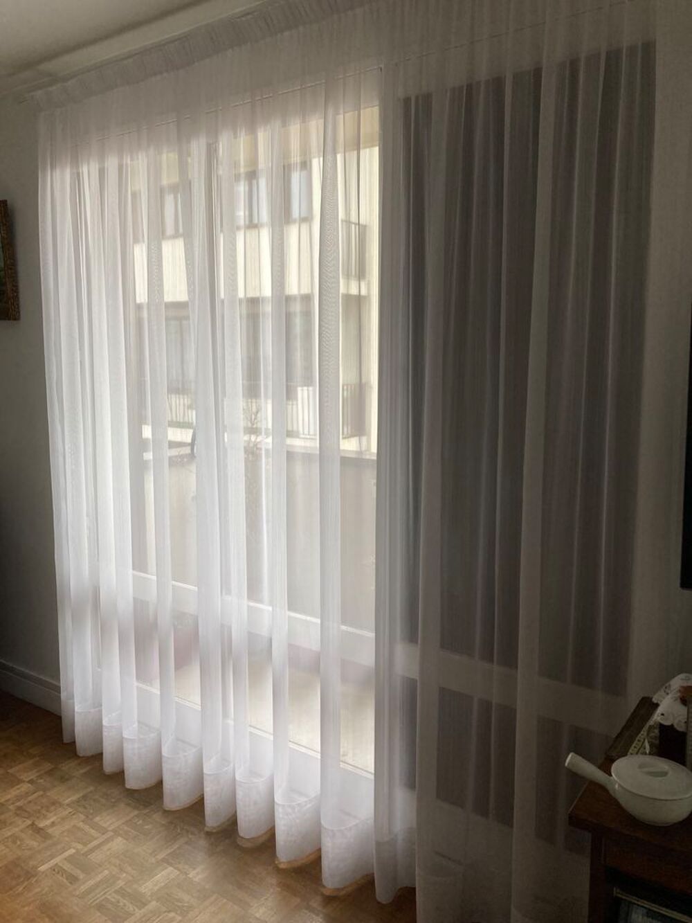 voilages blancs pour porte-fen&ecirc;tre ou baie vitr&eacute;e Décoration