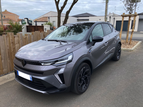 Renault Captur E-Tech full hybrid 145 esprit Alpine 2025 occasion Château-d'Olonne 85180