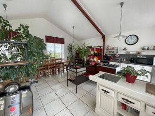  Maison � vendre 8 pi�ces 360 m�