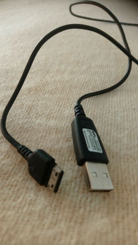 C�ble data d'origine Samsung 9 La Courneuve (93)