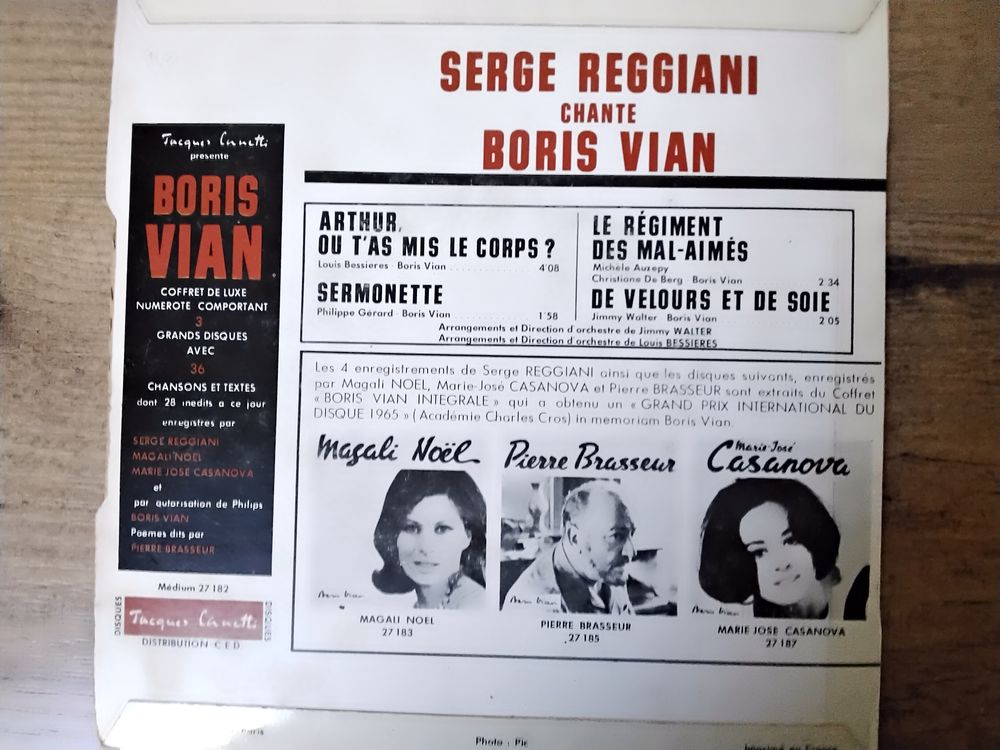 4 vinyls 45 tours Piaf, Reggiani, Streisand Audio et hifi