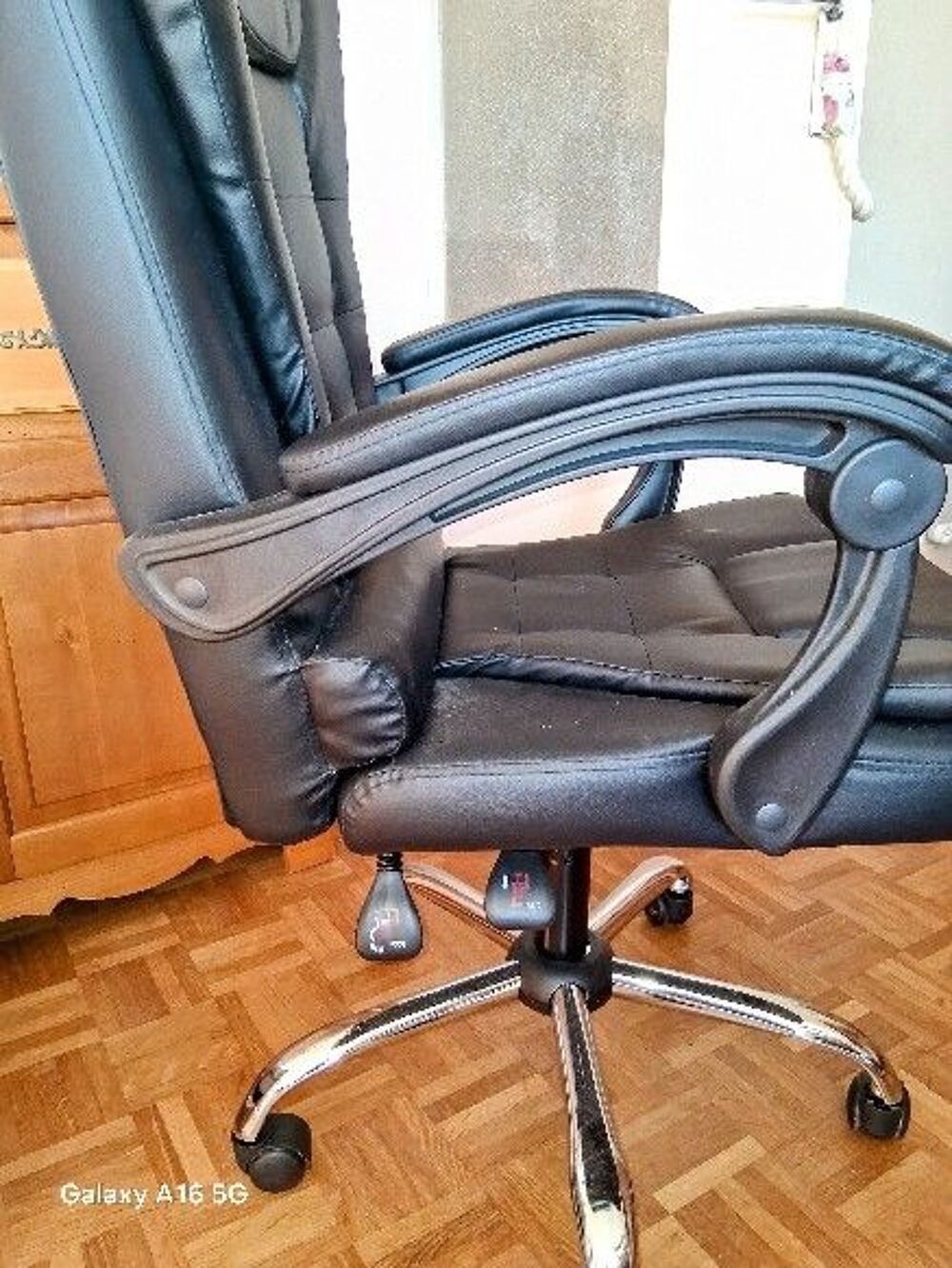  1 fauteuil simili cuir Meubles