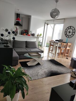  Appartement à louer 2 pièces 63 m²