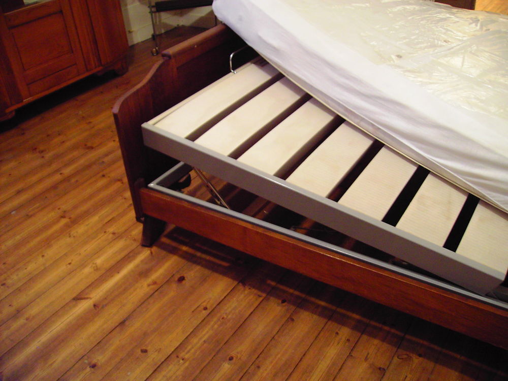 chambre a coucher ancienne . Meubles