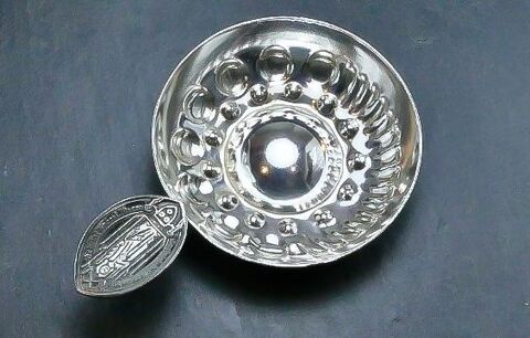 Tastevin en m�tal argent�   Confr�rie de St Vincent � Macon. 30 Montargis (45)