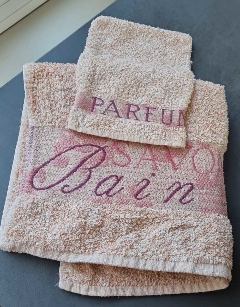 Lot serviette de bain, draps de bains et gants de toilette Vtements