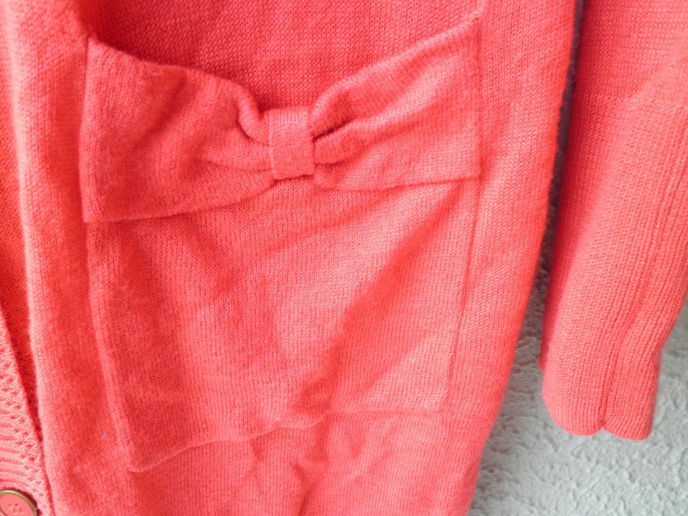gilet long &agrave; bouton Vêtements