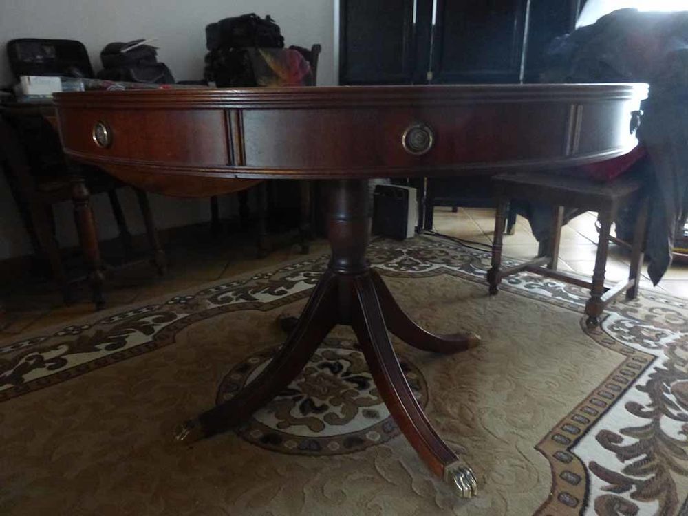 Table ronde dessus cuis Meubles