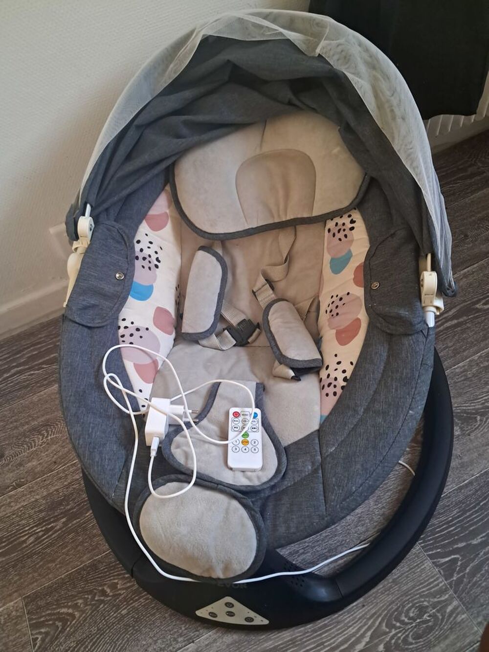 Adapt&eacute; &agrave; la croissance de b&eacute;b&eacute; : Cette balancelle pour b&eacute;b&eacute; Mobilier enfants
