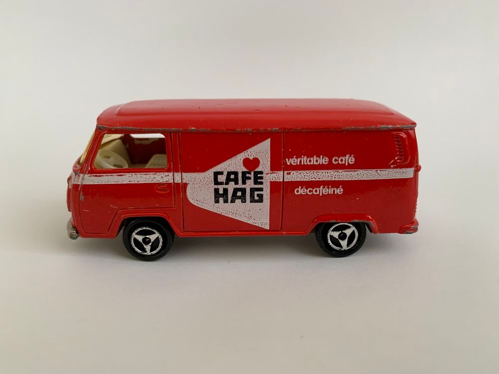 Majorette ref 244 - Combi VW Caf&eacute; Hag - Echelle 1/60 ancien 