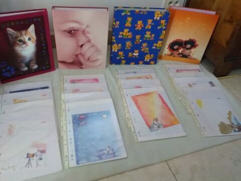 Classeurs avec Feuilles Perfor�es (4) / par lot 2 Cavaillon (84)