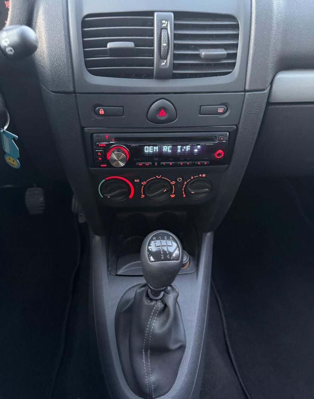 Clio II Clio 1.2 60 eco2 Authentique 2011 occasion 78300 Poissy