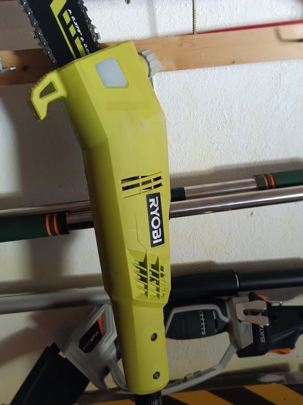 Ryobi RPP755E , 220 V, Elagueuse sur perche Jardin