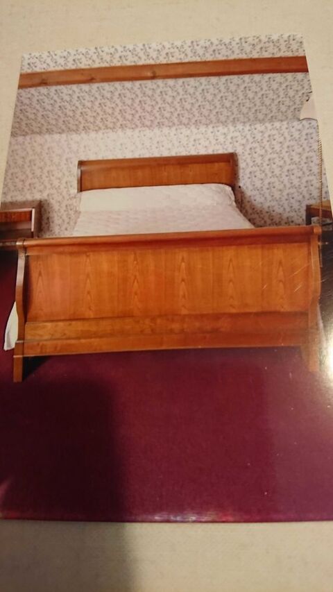Lit Grange 1m40 bois massif couleur merisier. 200 Le Plessis-Trévise (94)