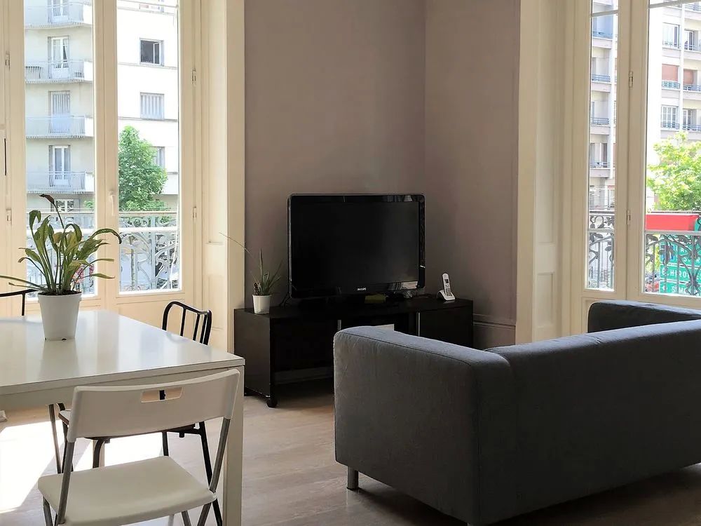Location Appartement T3 71m² env + Terrasse GRENOBLE Centre-Ville Aigle Tram A/C/E Grenoble