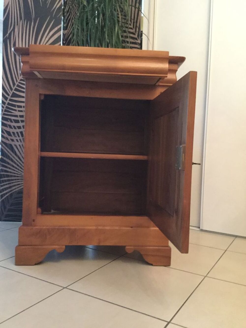 Confiturier style Louis Philippe en bois massif Meubles