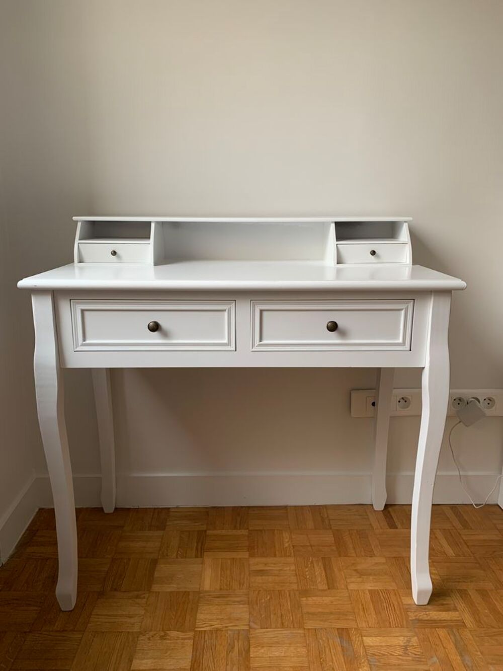 Table de bureau en bois blanc Meubles
