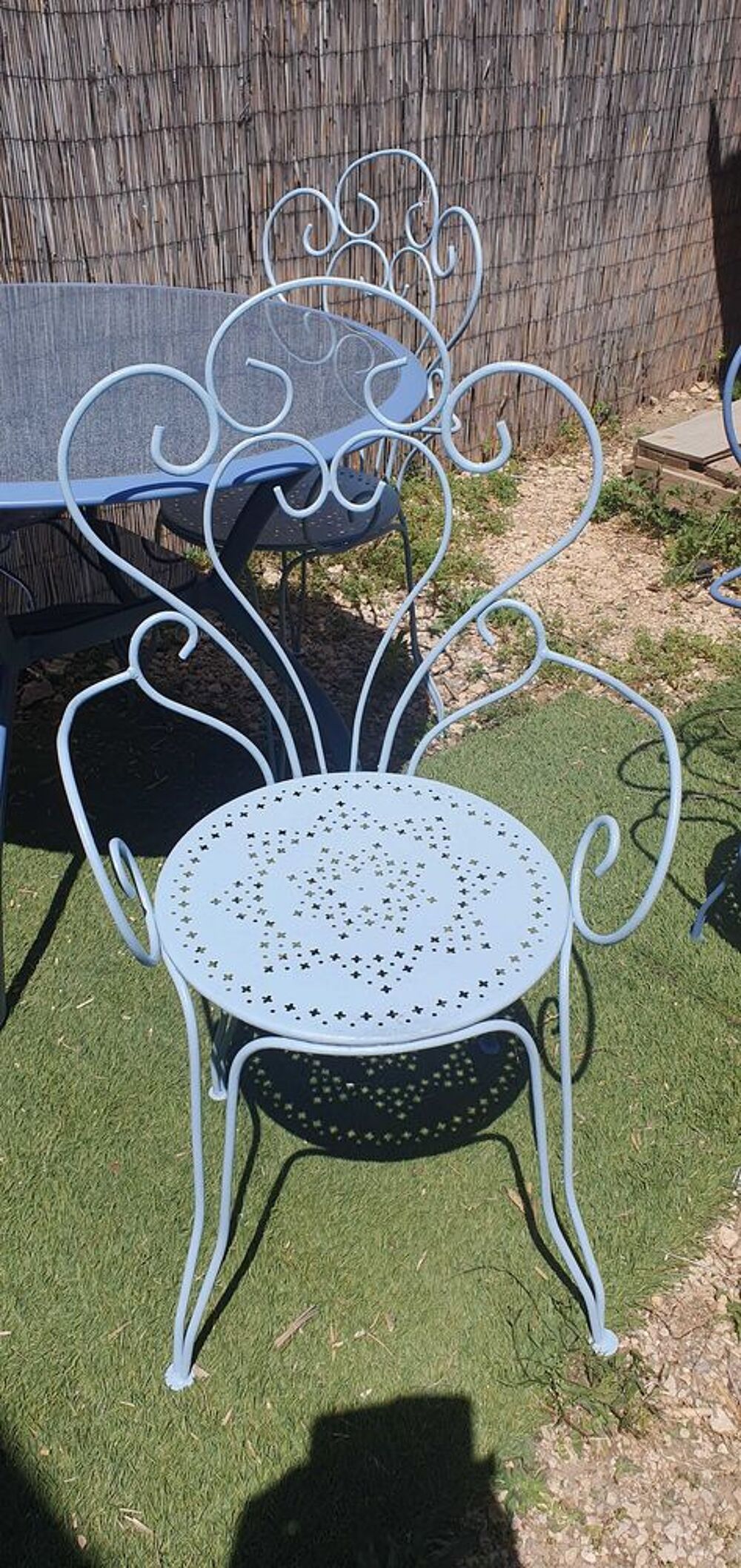 table et chaises forg&eacute; Jardin