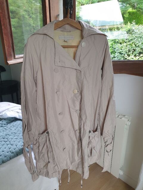 Imperméable beige, 2 poches, ceinture 10 Mouxy (73)