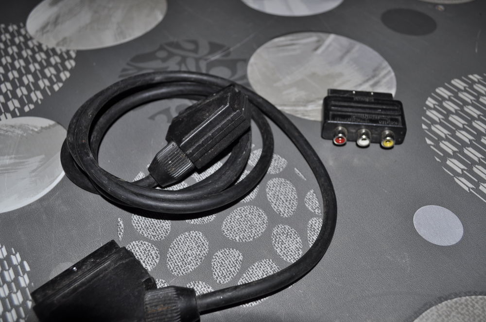 Casque pour cha&icirc;ne hi-fi et prises p&eacute;ritel Audio et hifi