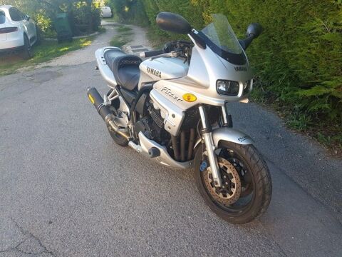 Moto YAMAHA 2000 occasion Éguilles 13510