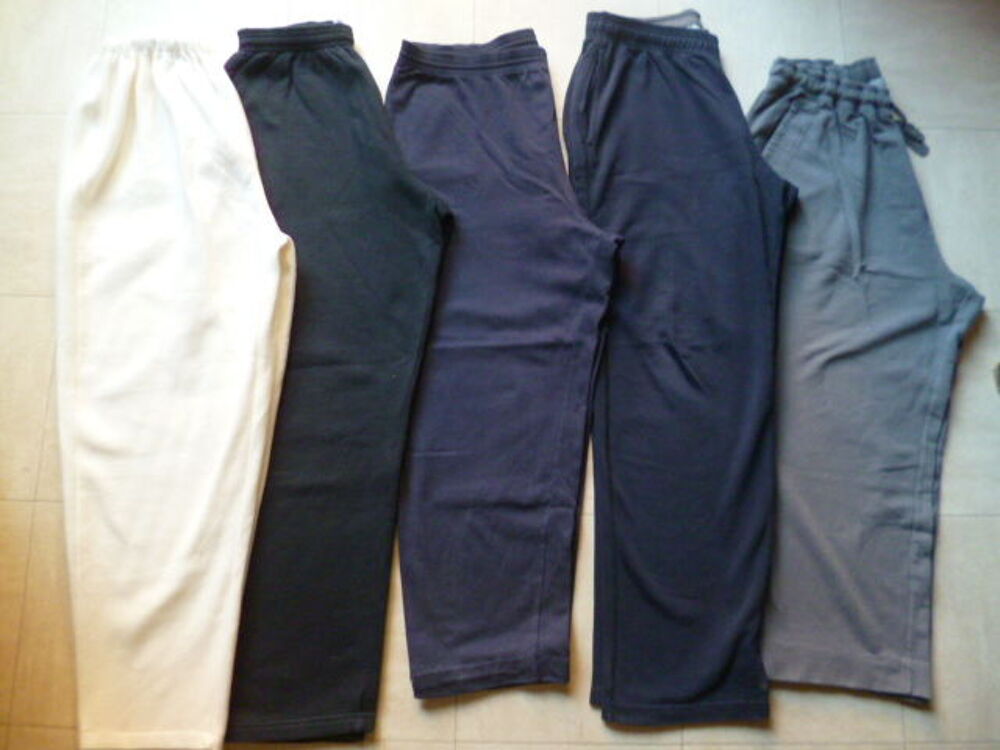 pantalons de jogging, pulls, gilets,...40 &agrave; XXL, 56,... Vêtements