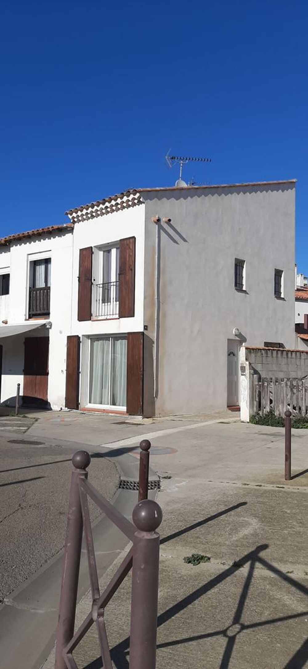 Vente Maison MAISON DE VILLAGE ENSOLEILLEE AVEC TOIT TERRASSE Saintes-maries-de-la-mer