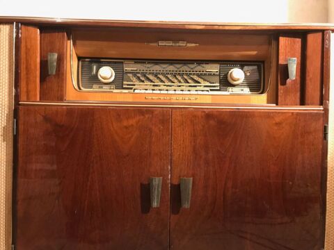 Meuble Radio ancien Puyricard (13)