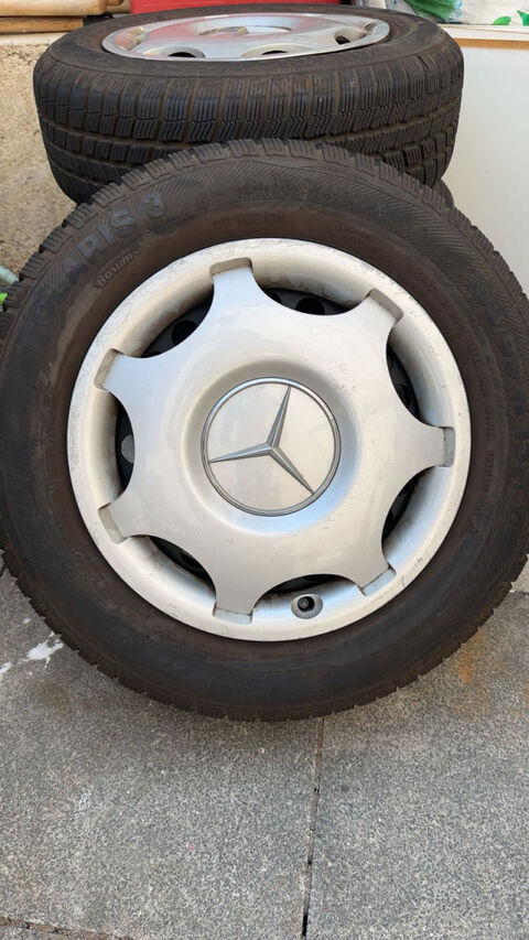 Pi&egrave;ces et &eacute;quipements Voiture Pneu voiture - roue  occasion Paris 75013