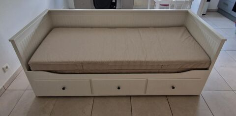 Lit Banquette 2 places IKEA + 2 matelas. 420 Briey (54)