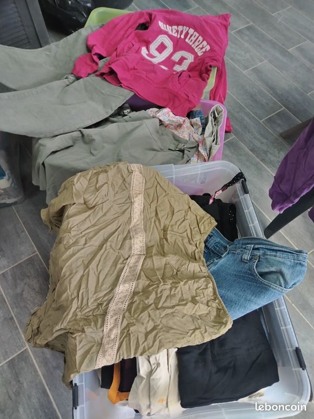 V&ecirc;tements femme a 40 centimes Vêtements
