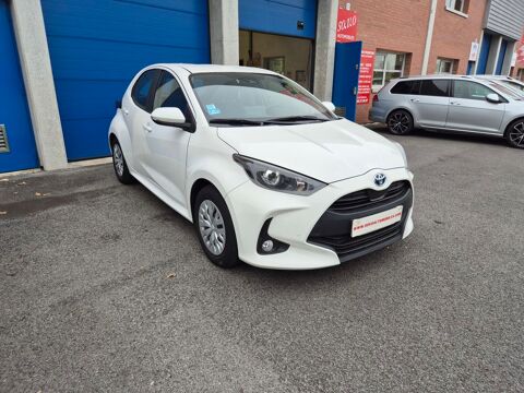 Annonce voiture Toyota Yaris 15990 €