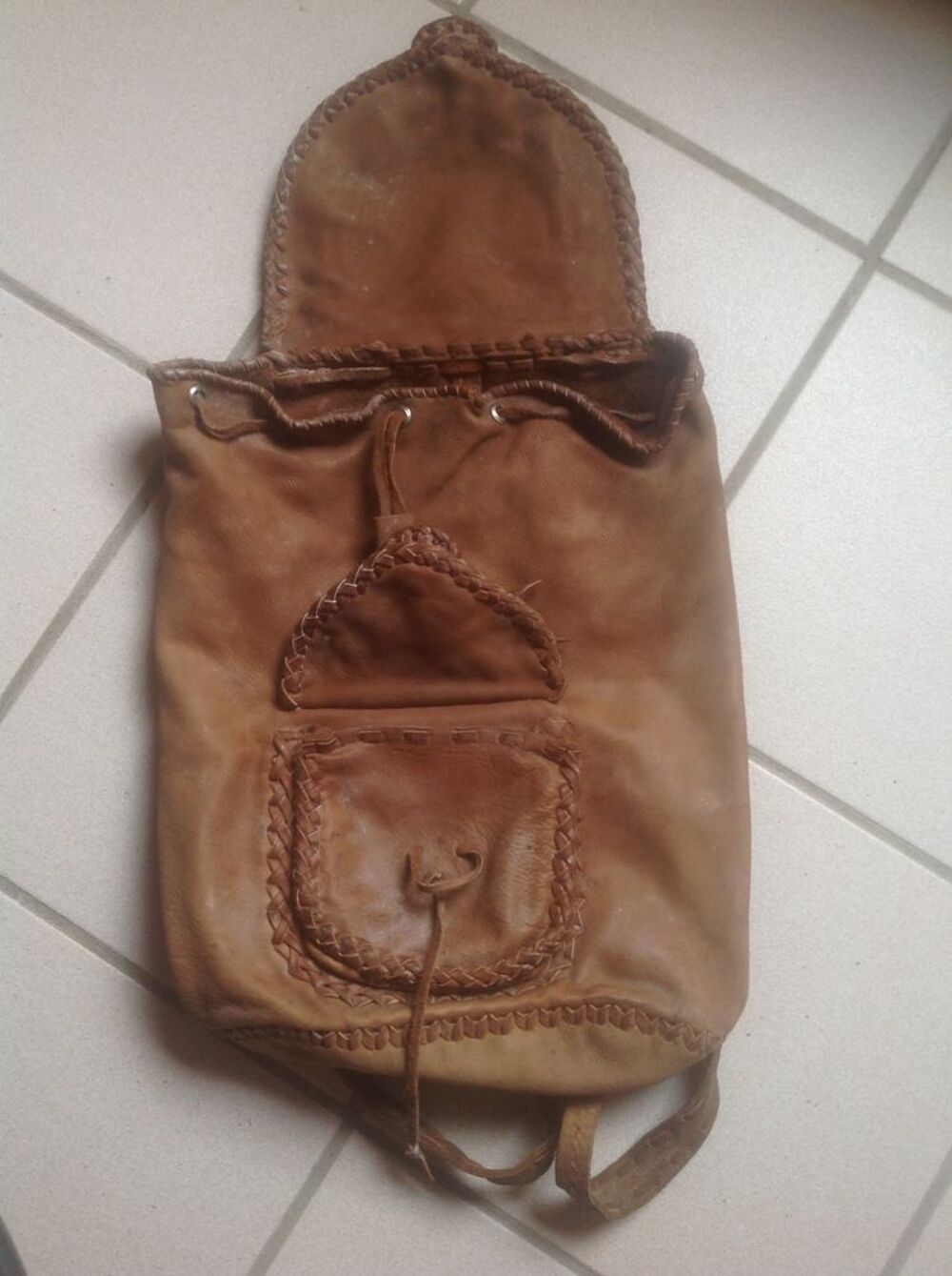 SAC A DOS EN CUIR AM&Eacute;RINDIEN Envoi Possible
Maroquinerie