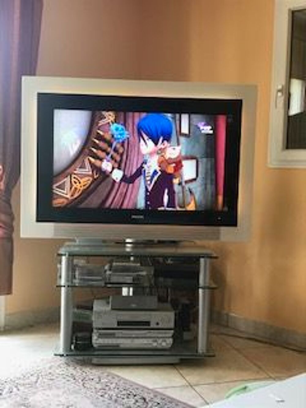 TV PHILIPS 105 cm ambilight + HOME CINEMA JVC Audio et hifi