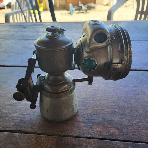 phare de velo en laiton tr�s ancien 30 La Farl�de (83)