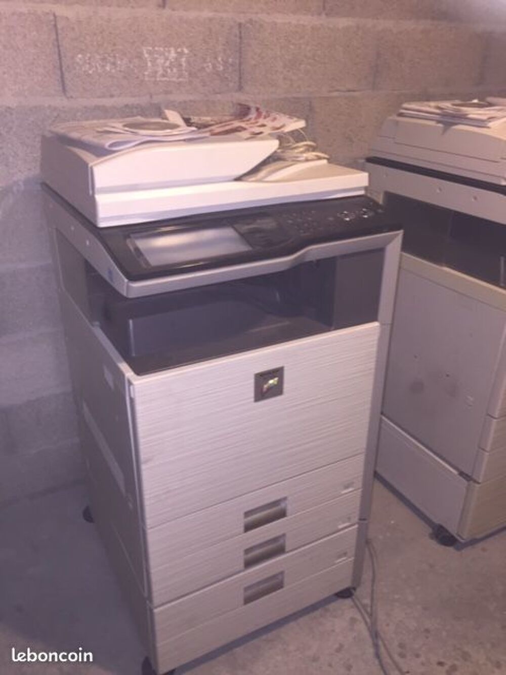PHOTOCOPIEUR MULTIFONCTIONS COULEUR LASER NUMERIQUE PRO. Matériel informatique