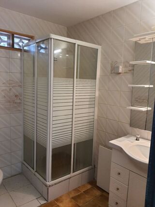  Maison  louer 7 pices 200 m