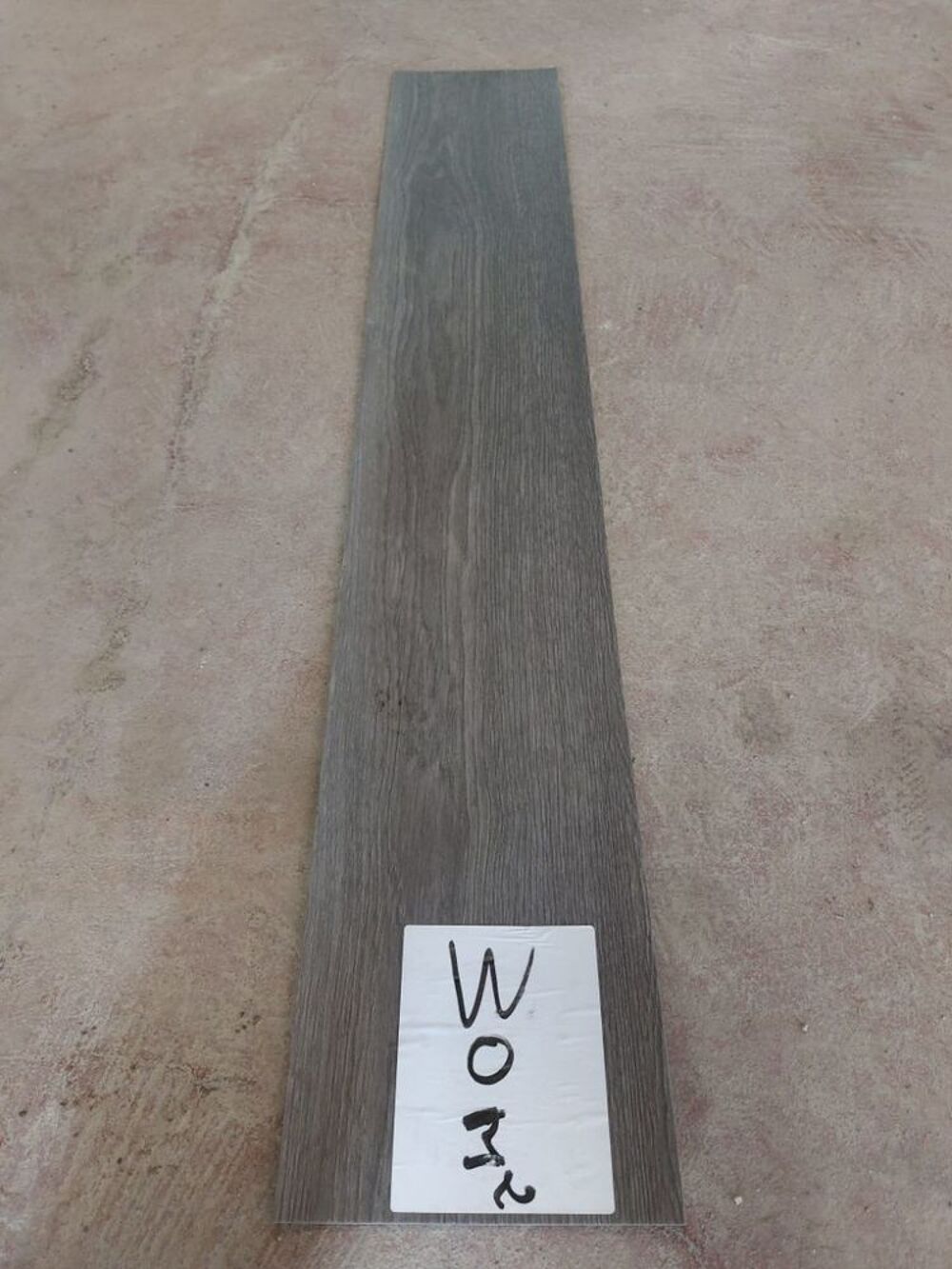 REVETEMENT SOL, Lame ou Carr&eacute; de Sol PVC, rouleau adh&eacute;sif, dalle moquette Bricolage