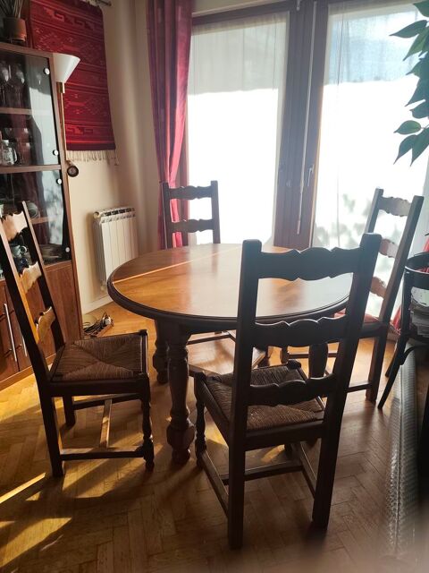 Salle � manger table rond en ch�ne massif 1200 Le Kremlin-Bic�tre (94)