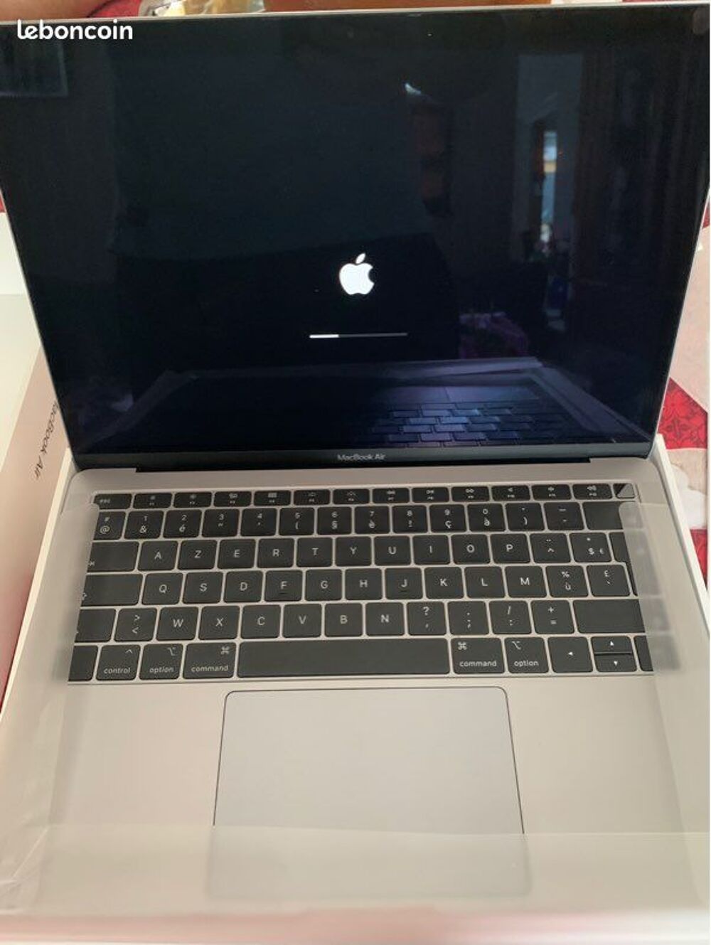 MacBook Air retina 2019 13,3' Matériel informatique