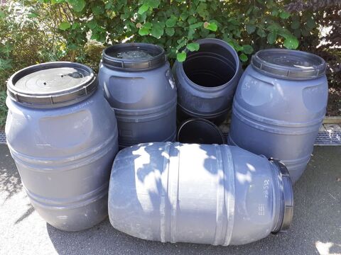 Bidon,fut,tonneau,rcuprateur 250 l ALIMENTAIRE+couvercle 20 Saint-Galmier (42)