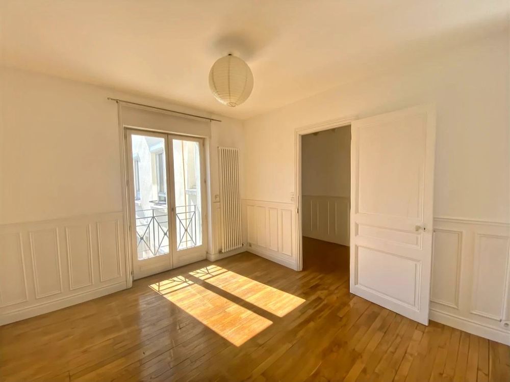 Vente Appartement Appartement 3 pièces HYPER CENTRE VILLE avec cave Reims