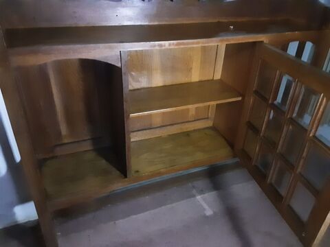 Haut de buffet  sans bas, mais se suffisant � lui m�me. 20 Pontoise (95)