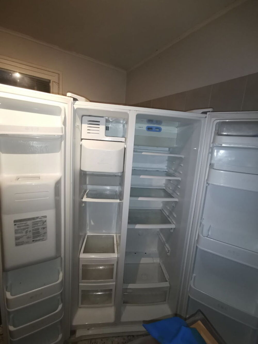 REFRIGIRATEUR AMERICAIN LG PREMIUM EZ DIGITAL
Electroménager